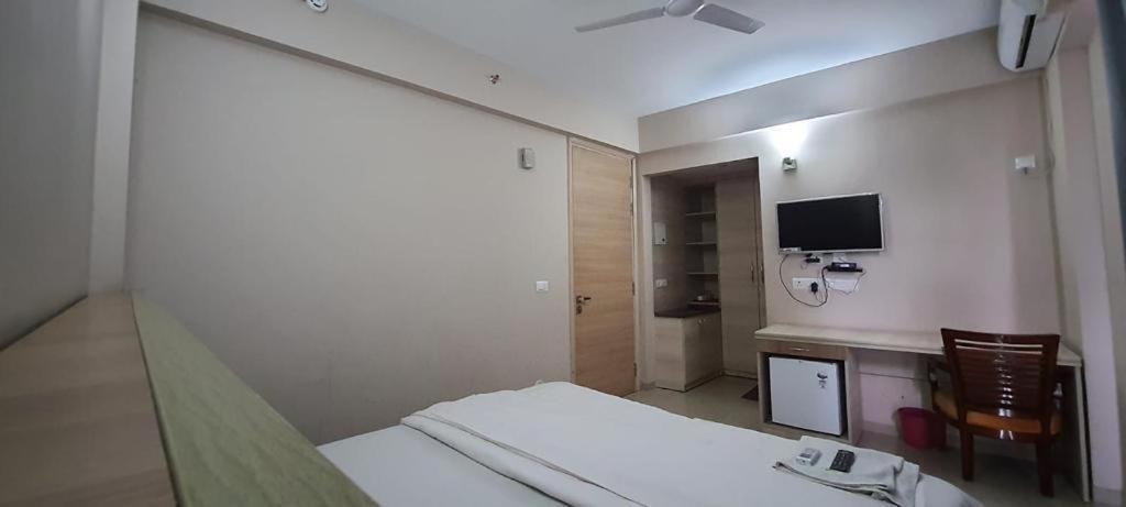 Apartment Omaxe Krishna Luxury